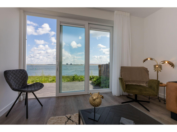 Others 5, Apartment in Sint-Annaland by Marina, Tholen