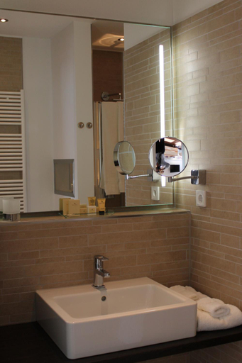 Bathroom 2, Heiner's Parkhotel, Gelsenkirchen