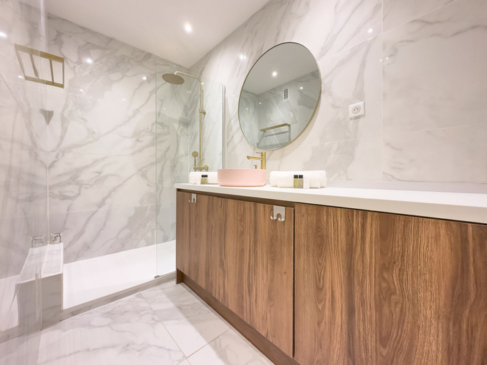 Room 5, 318 Le Palm in Cannes, Alpes-Maritimes