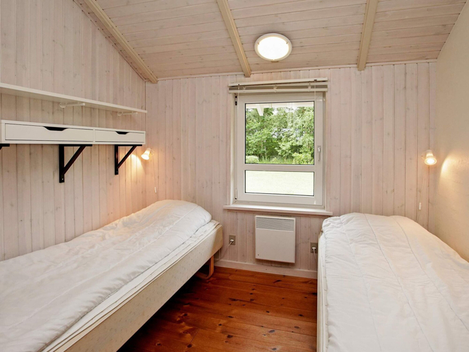 Bedroom 2, 5 Star Holiday Home in Laeso, Læsø