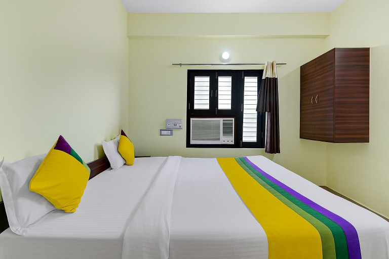 Bedroom 3, Hotel Pragati palace, Mathura