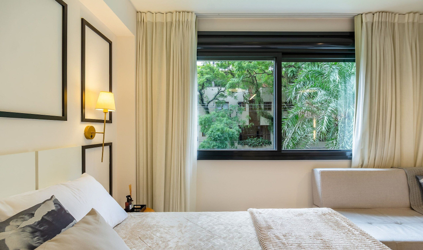 Others 4, Luxury and Sophisticated Studio Apartment with Garage LBO203, Porto Alegre