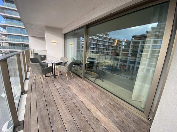Others 3, Modern apartment in Oostende with terrace, West-Vlaanderen