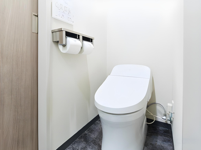 Bathroom 12