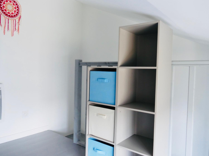 Bedroom 2, Residence Clos des Aigrettes -Appartements a 30m du Port de La Cotiniere , Ile d Oleron -commerces e, Charente-Maritime