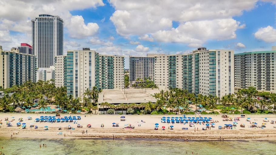 Exterior 4, The Tides, Broward