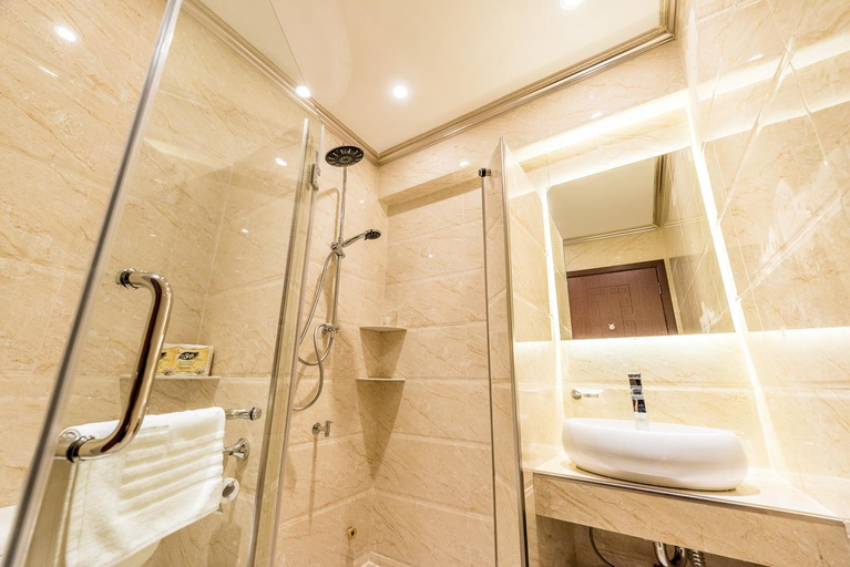 Bathroom 4, CJ Residence @ Opposite Public Bank Centre Point, Kota Kinabalu