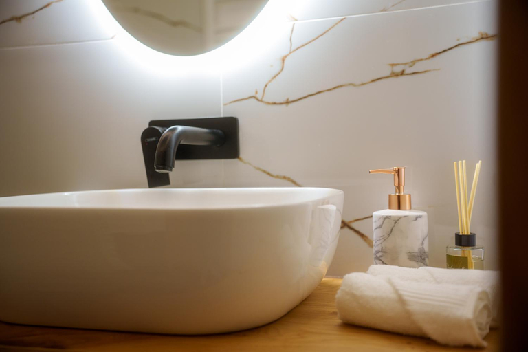 Bathroom 4, Hotel Frost, Maribor