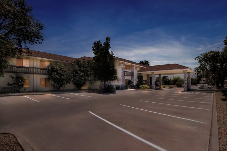 Exterior & Views 2, Red Roof Inn Ridgecrest, Kern