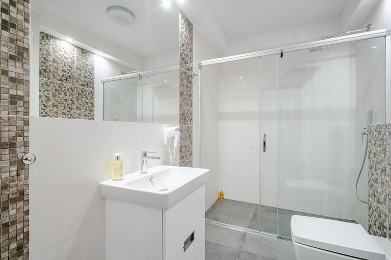 Bathroom 3, RentPlanet - Apartamenty Stare Miasto, Środa Śląska
