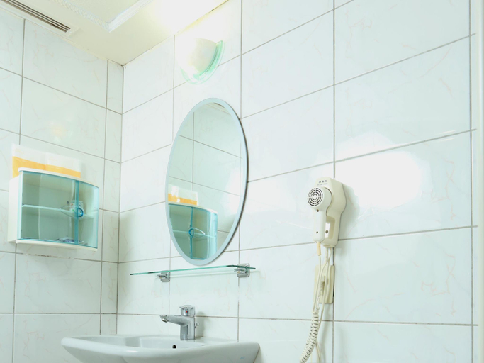 Bathroom 4