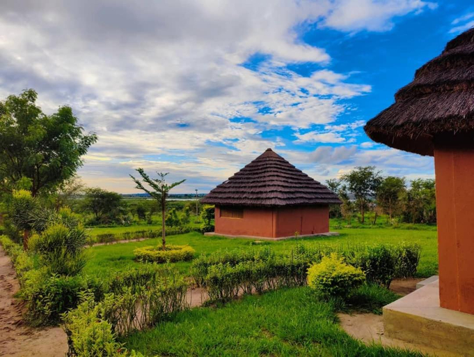 Others 4, Tangi Safari Lodge, Nwoya