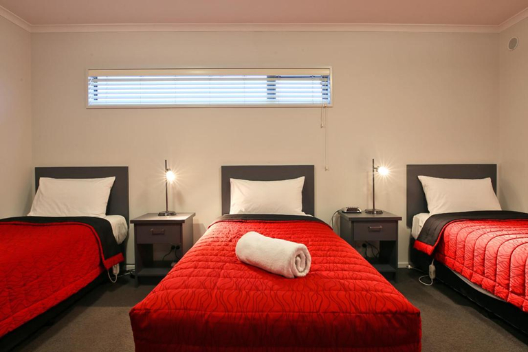 Bedroom 2, Oamaru Motor Lodge, Waitaki