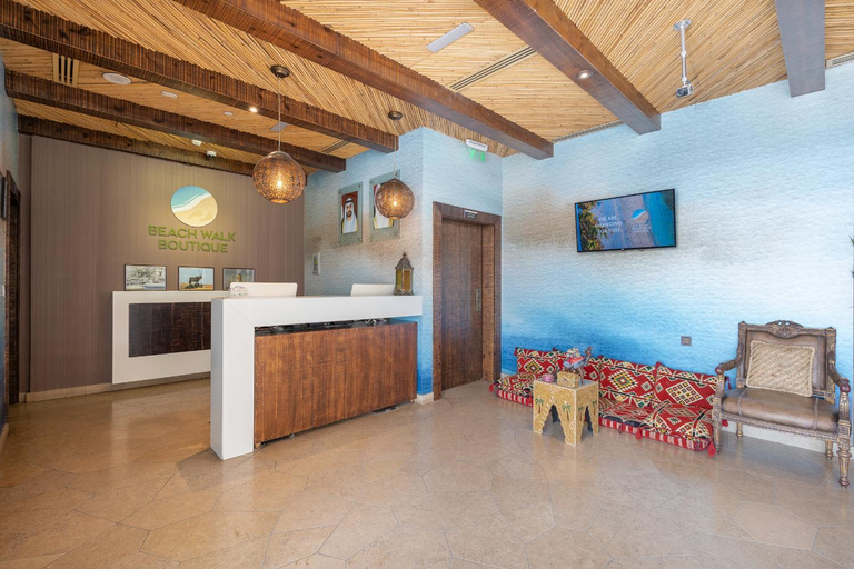 Public Area, Beach Walk Boutique, Dubai