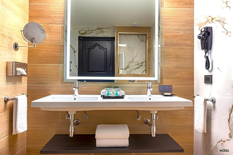 Bathroom 5, Hotel Riu Palace Pacifico - Adults Only - All Inclusive, Compostela