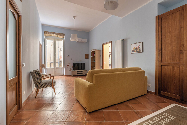 Living area 4, Il Cortile degli Aragonesi by Wonderful Italy, Palermo