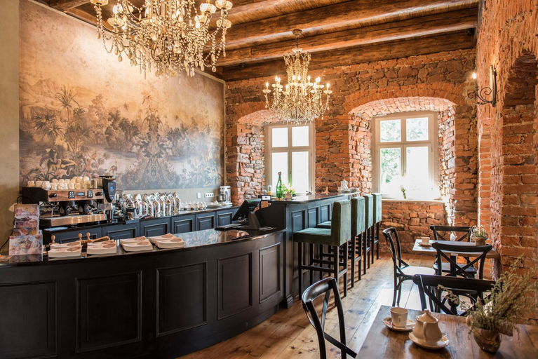 Food & Drinks 4, Zamek Sarny - Schloss Scharfeneck, Kłodzko