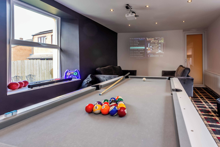 Room 3, Elderberry Hall - 7 Bed, Durham