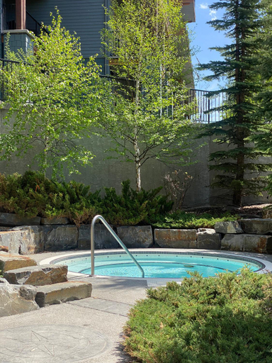 Sport & Beauty 3, Silver Creek Lodge, Division No. 15