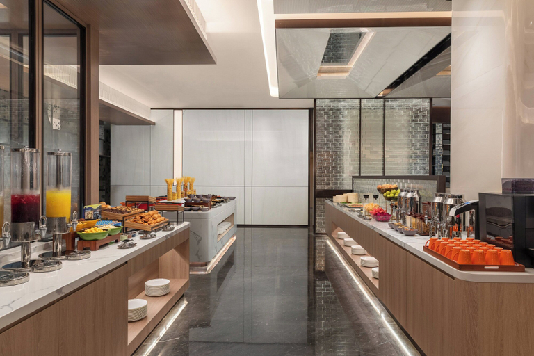 Food & Drinks 5, Holiday Inn Hotel & Suites Shanghai Changfeng by IHG, Shanghai