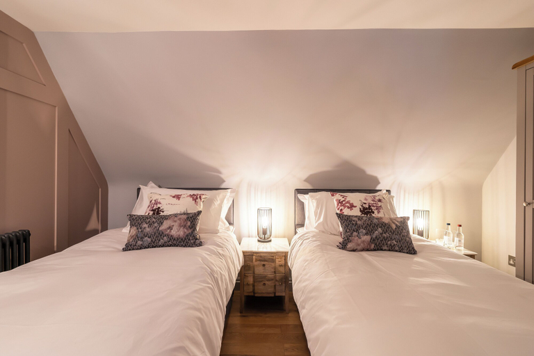 Bedroom 2, The Dinton Hermit, Buckinghamshire