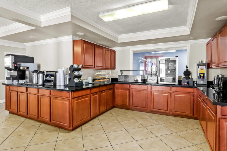Food & Drinks 5, Econo Lodge Mt Hope - Beckley North, Raleigh