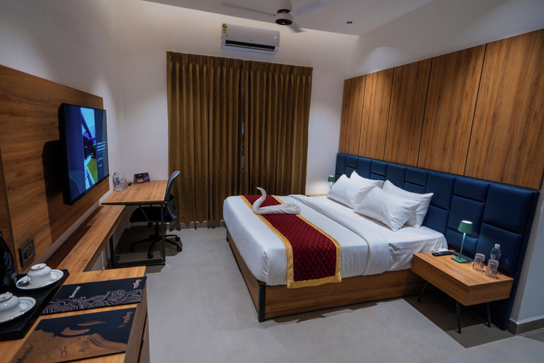 Room 1, Nes-Terns, Tiruppur