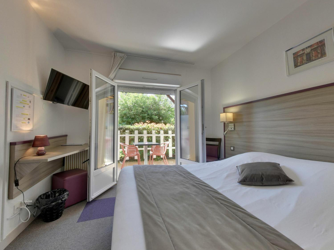 Bedroom 3, Contact Hotel O'Nice Saintes, Charente-Maritime