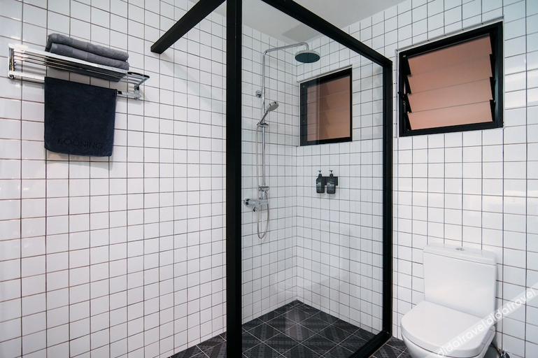 Bathroom 5, Kooning - Hostel, Penang Island