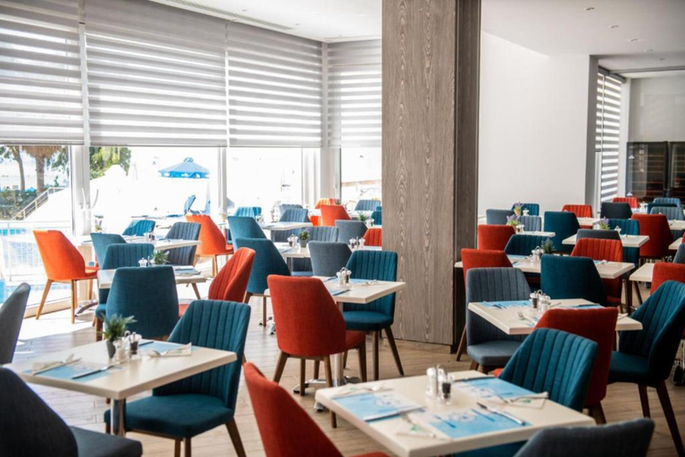 Food & Drinks 5, Park Beach Hotel