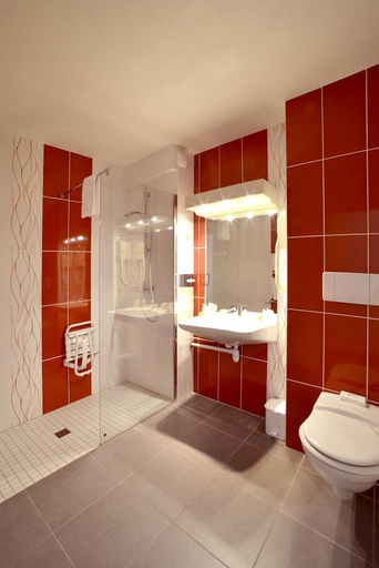 Bathroom 2, Le Bois Dormant-Hotel Restaurant & Spa Logis Hotel, Jura