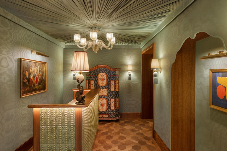 Public Area 5, Hotel Le Grand Mazarin, Paris