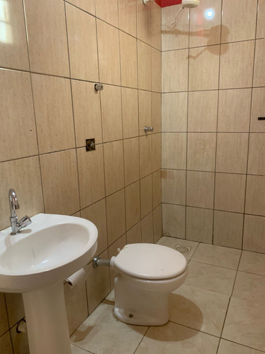 Bathroom, Hotel Londres ADE Águas Claras, Brasília