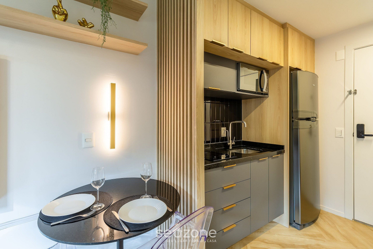 Others 5, Luxury and Sophisticated Studio Apartment with Garage LBO203, Porto Alegre