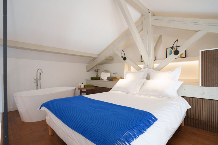 Room 5, 320 Le Loft Palatin in Cannes, Alpes-Maritimes
