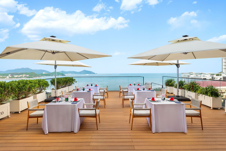 Food & Drinks 5, voco Sanya Dadonghai By IHG, Sanya