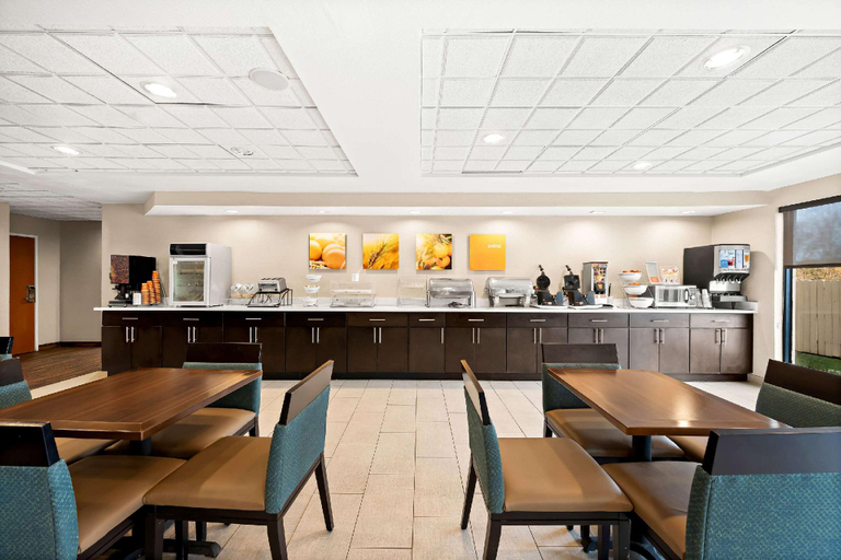Food & Drinks 5, Comfort Inn Suites Decatur Forsyth, Macon