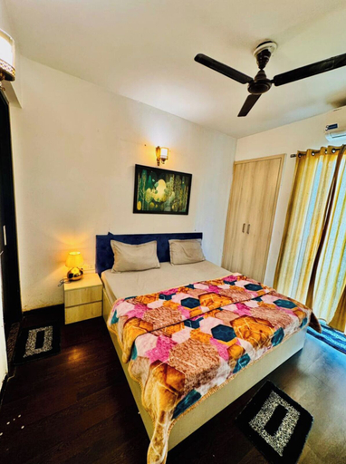 Bedroom 2, Luxury lofty heaven studio Apartment, Gautam Buddha Nagar
