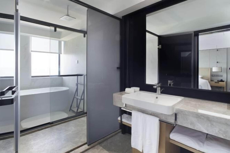 Bathroom 19