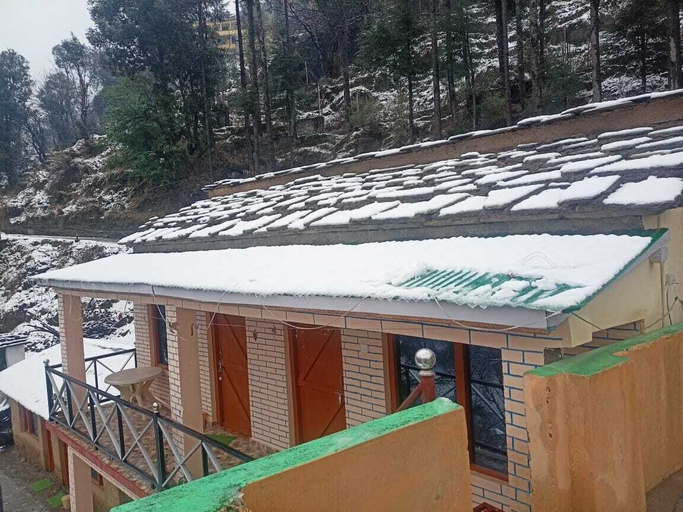 Exterior & Views 2, Nanda Devi Home Stay, Chamoli