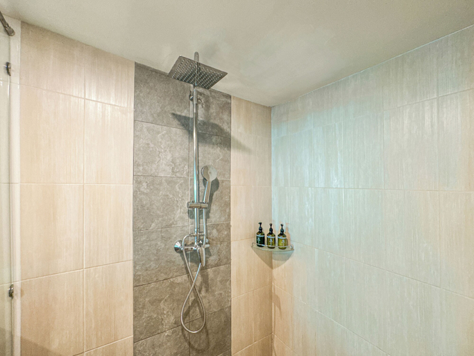 Bathroom 4, Quality Beach Resorts and Spa Patong, Phuket Island
