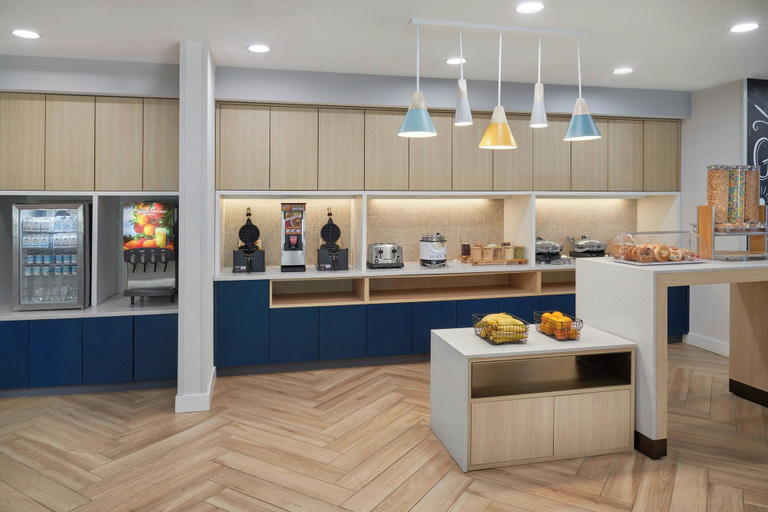 Food & Drinks 4, Towneplace Suites By Marriott Calhoun, Gordon
