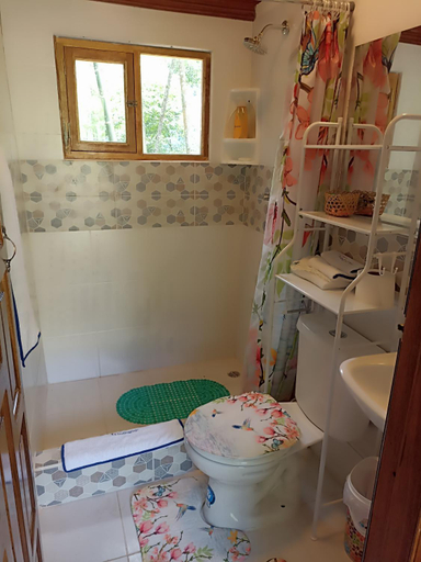 Bathroom 4, Green Bamboo Lodge, Quijos