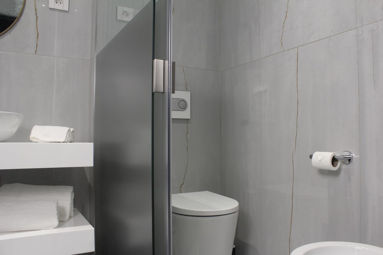 Bathroom 3, REDNYX Hotel, Ovar