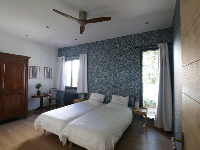 4, Chambre "Madeleine" avec 2 lits simples et table d'hotes - FR-1-590-468, Loiret