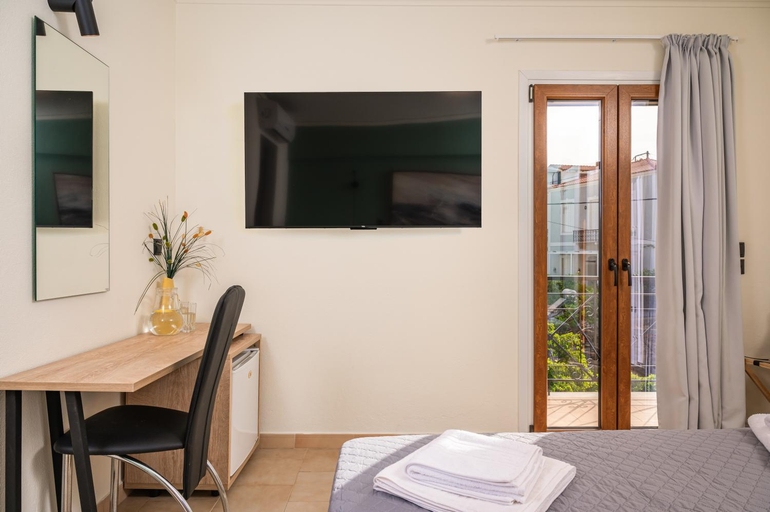 Bedroom 2, Emily Hotel, North Aegean