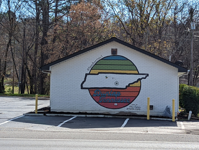 Exterior & Views 2, The Honey Bee Motel, Sequatchie