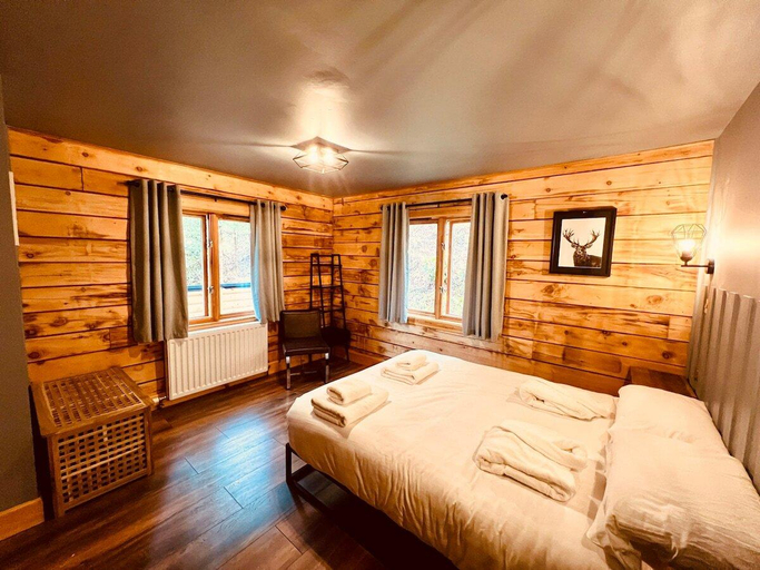 Bedroom 3, Lodges On Loch Ness, Highland