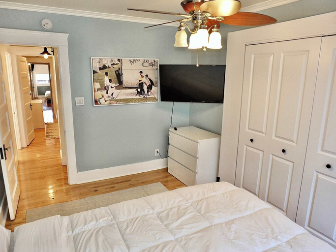 Bedroom, Beach City Craftsman - Walk to Beach, Los Angeles