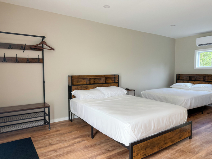 Bedroom 2, Cascade Inn, Essex